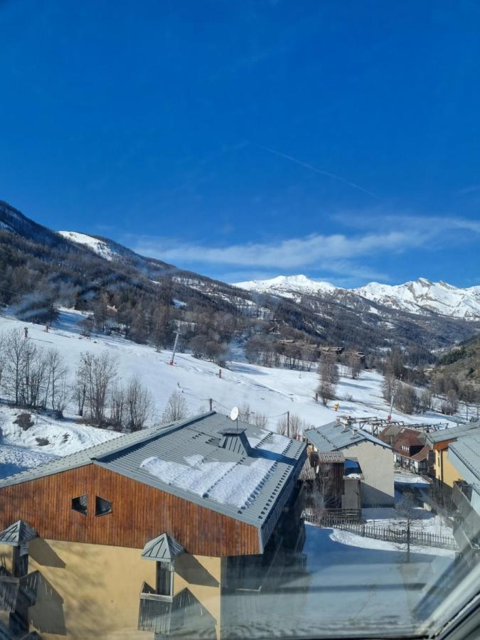 Studio Au Pied Des Pistes Allos Exterior photo